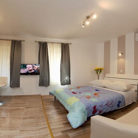 Central Luxury Rooms Izidor Split Room photo